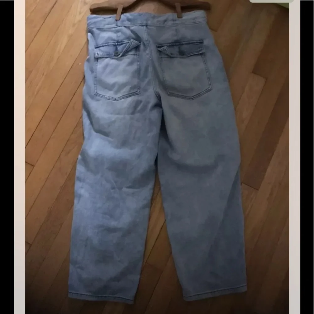 NWOT Free People High Waisted Belted Distressed jeans size 30
